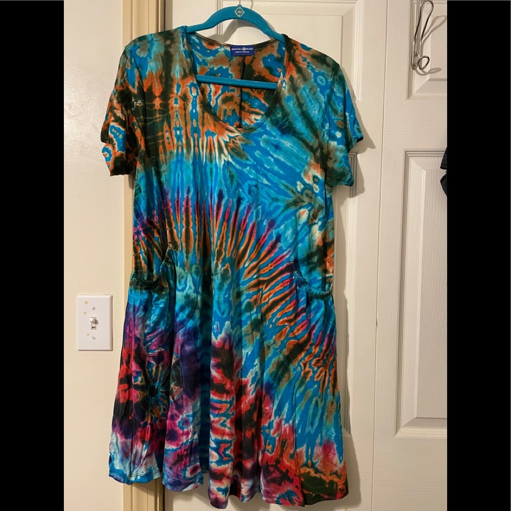 Tie-dye dress with pockets